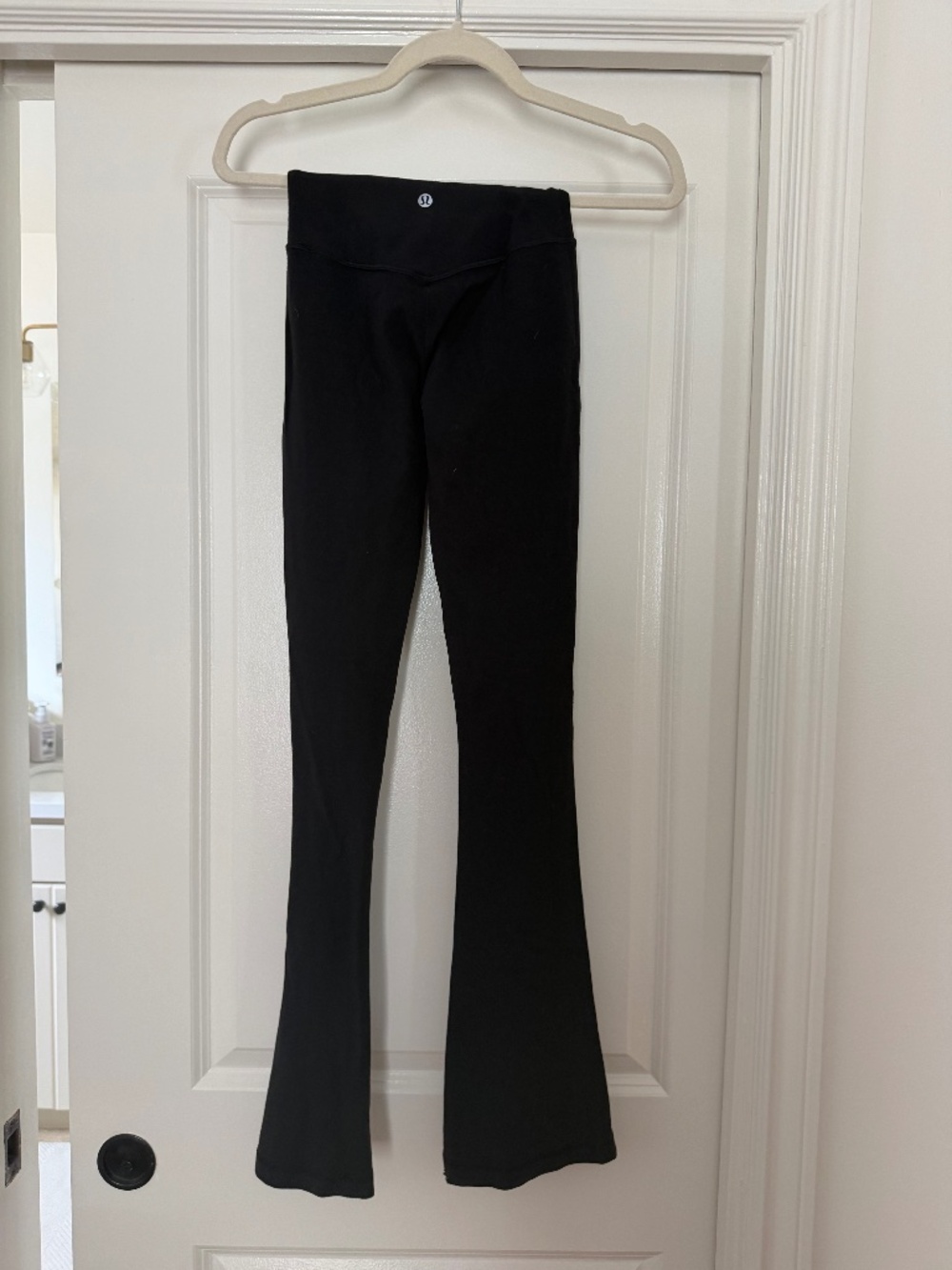Lulu flare legging